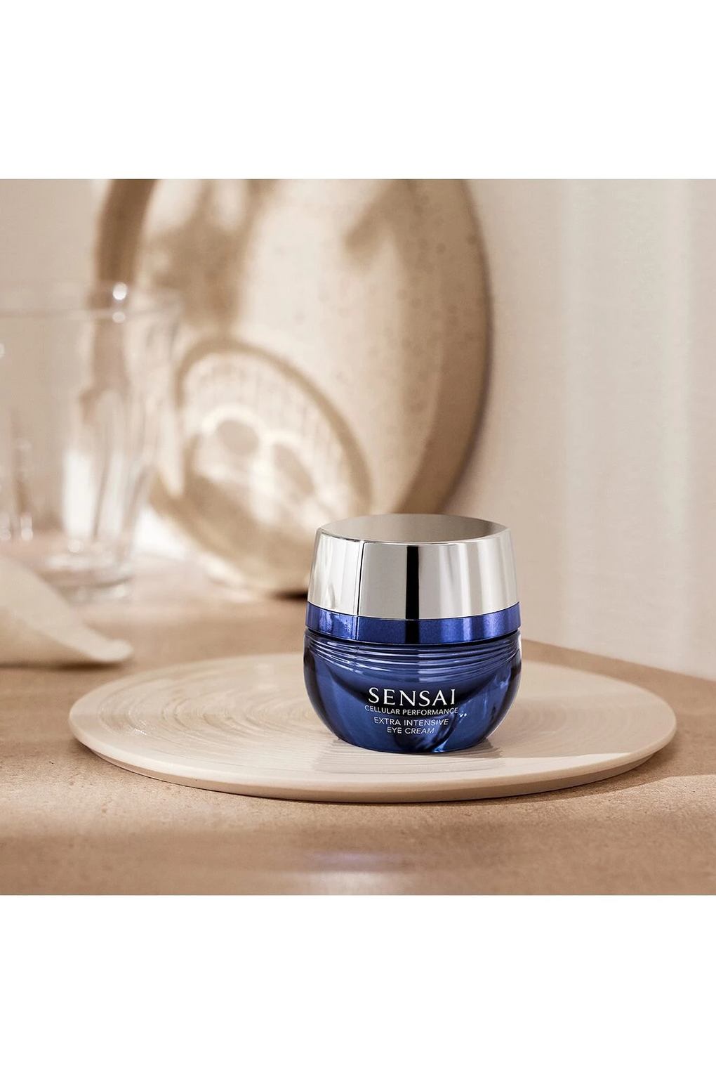 Sensai Cellular Performance Extra Intensive Крем для глаз. Фото 4.
