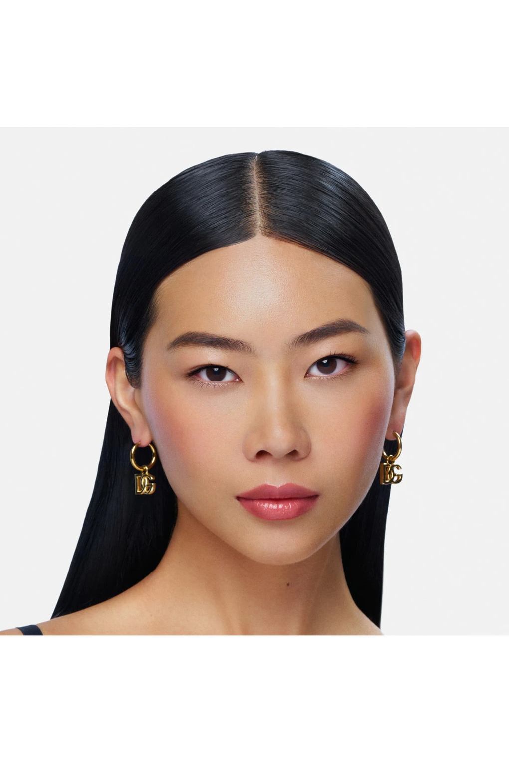 Тонирующий крем Dolce&Gabbana Blueberry Nutri-Tint 12N Light Medium, 30 мл. Фото 3.