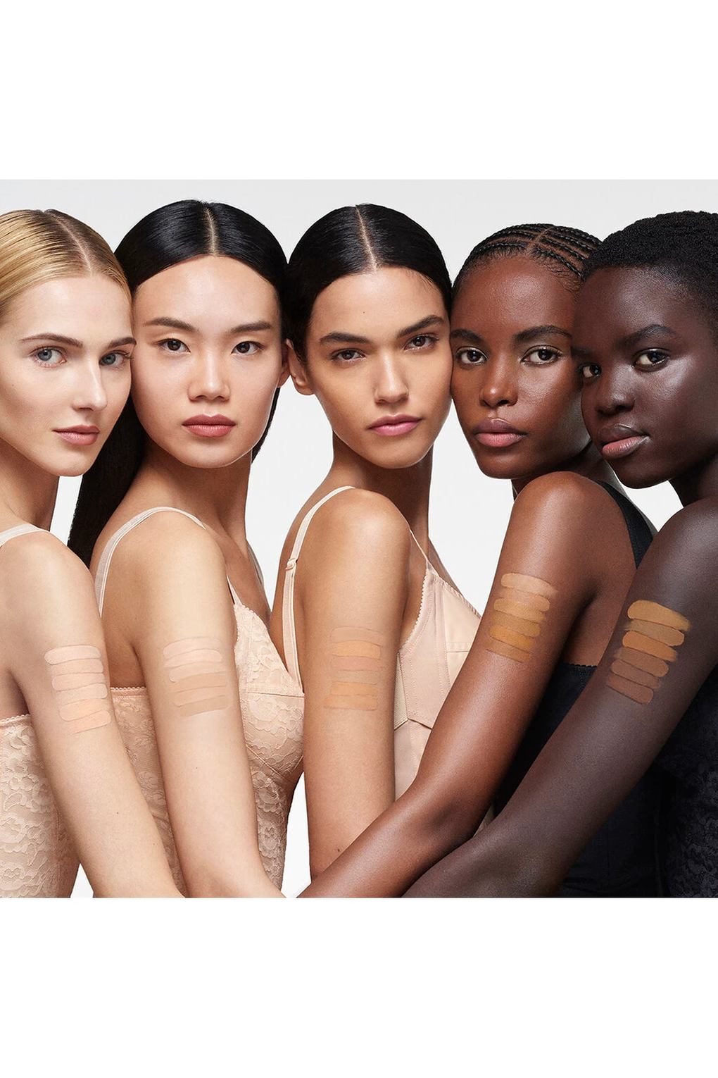 Консилер Dolce&Gabbana Everlast, 11 мл 28 средне-тёмный - жёлтый подтон. Фото 4.