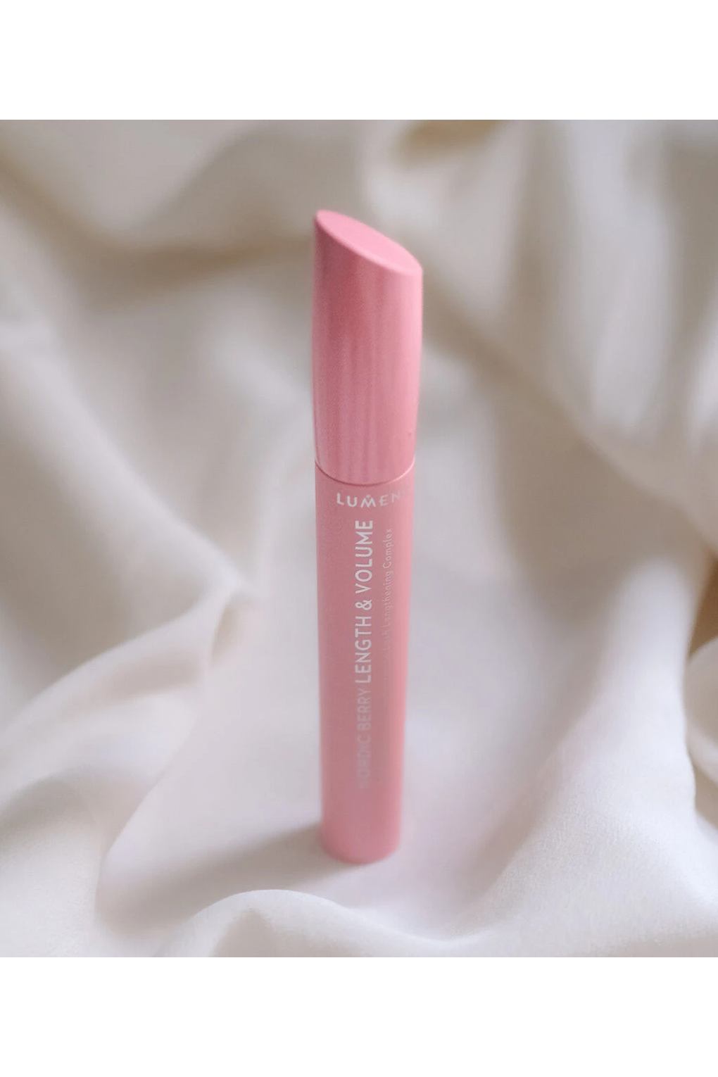 Тушь для ресниц Lumene Color Cosmetics Nordic Berry Length & Volume Mascara, 9 мл Коричневый. Фото 5.
