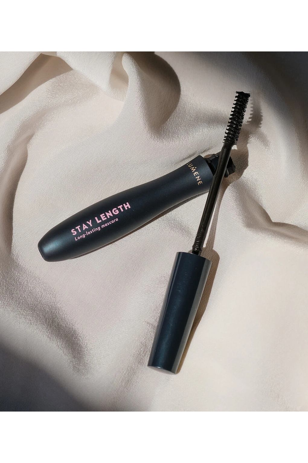 Тушь для ресниц Lumene Color Cosmetics Stay Volume Mascara, 9 мл Черная. Фото 5.