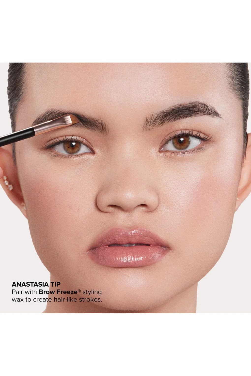 Набор для окрашивания бровей Soft Arch Brow Kit, 65 г темно-коричневый. Фото 4.