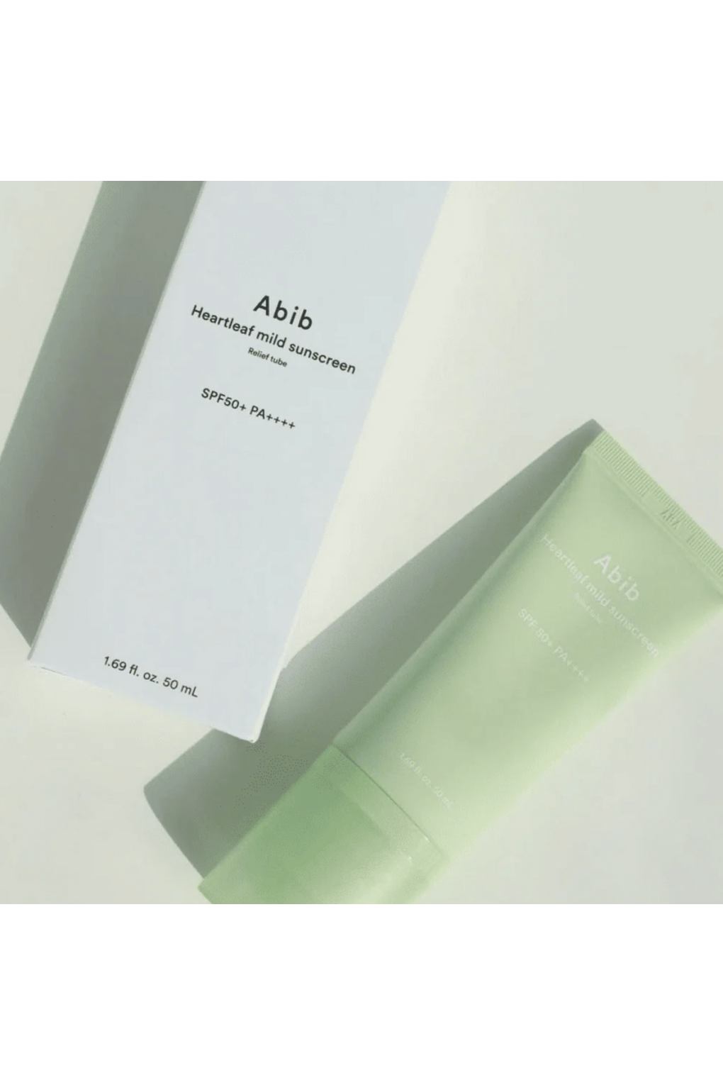 Солнцезащитный крем Abib Heartleaf Mild Sunscreen Relief, 50мл. Фото 4.