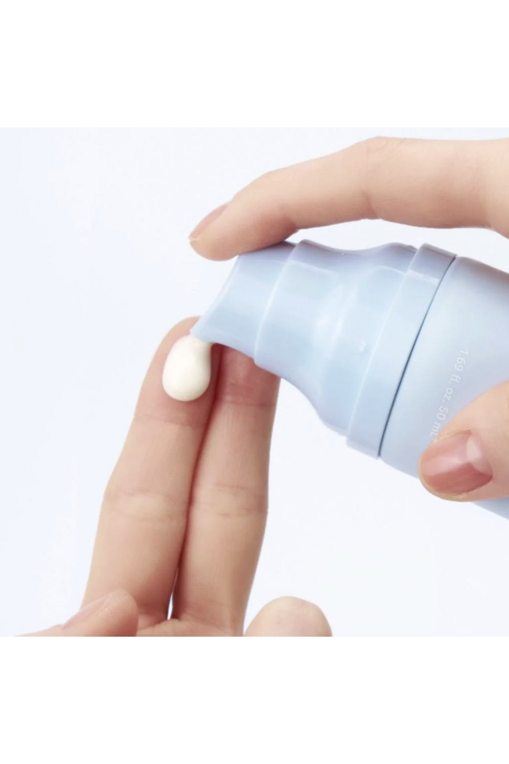 Солнцезащитный крем Abib Sedum Hyaluron Sunscreen Watery Tube, 50мл. Фото 4.