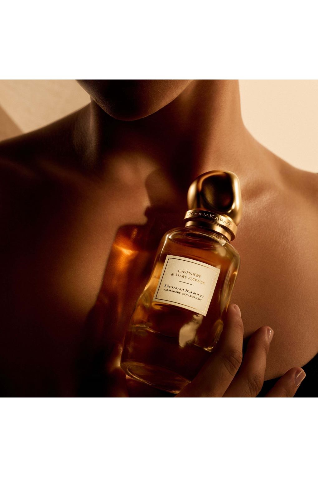 Вода парфюмерная DKNY Cashmere Collection Cashmere & Tiare Flower Eau de Parfum, 100 мл. Фото 4.