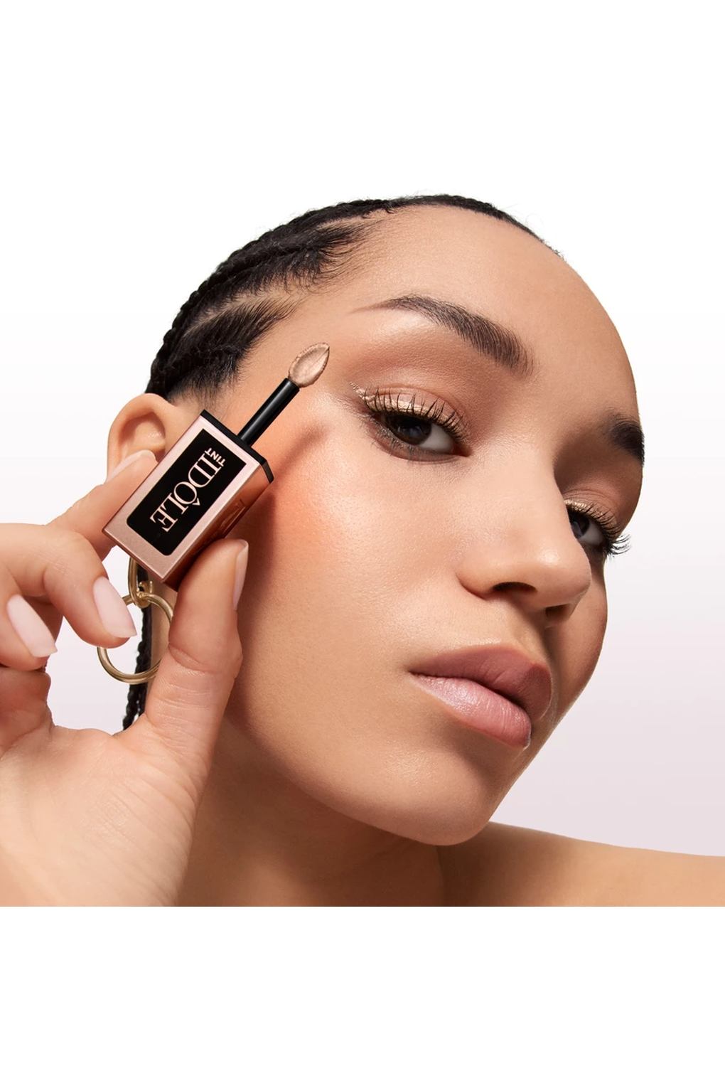 Тени для век Lancome Idole Tint 01 Sunburst. Фото 6.