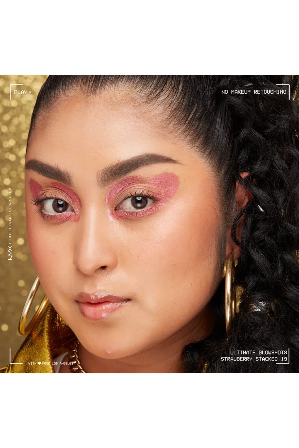 Тени для век NYX Professional Makeup Ultimate Glow Shots Liquid Eyeshadow 19 Strawberry Stacked, 7,5 мл. Фото 4.