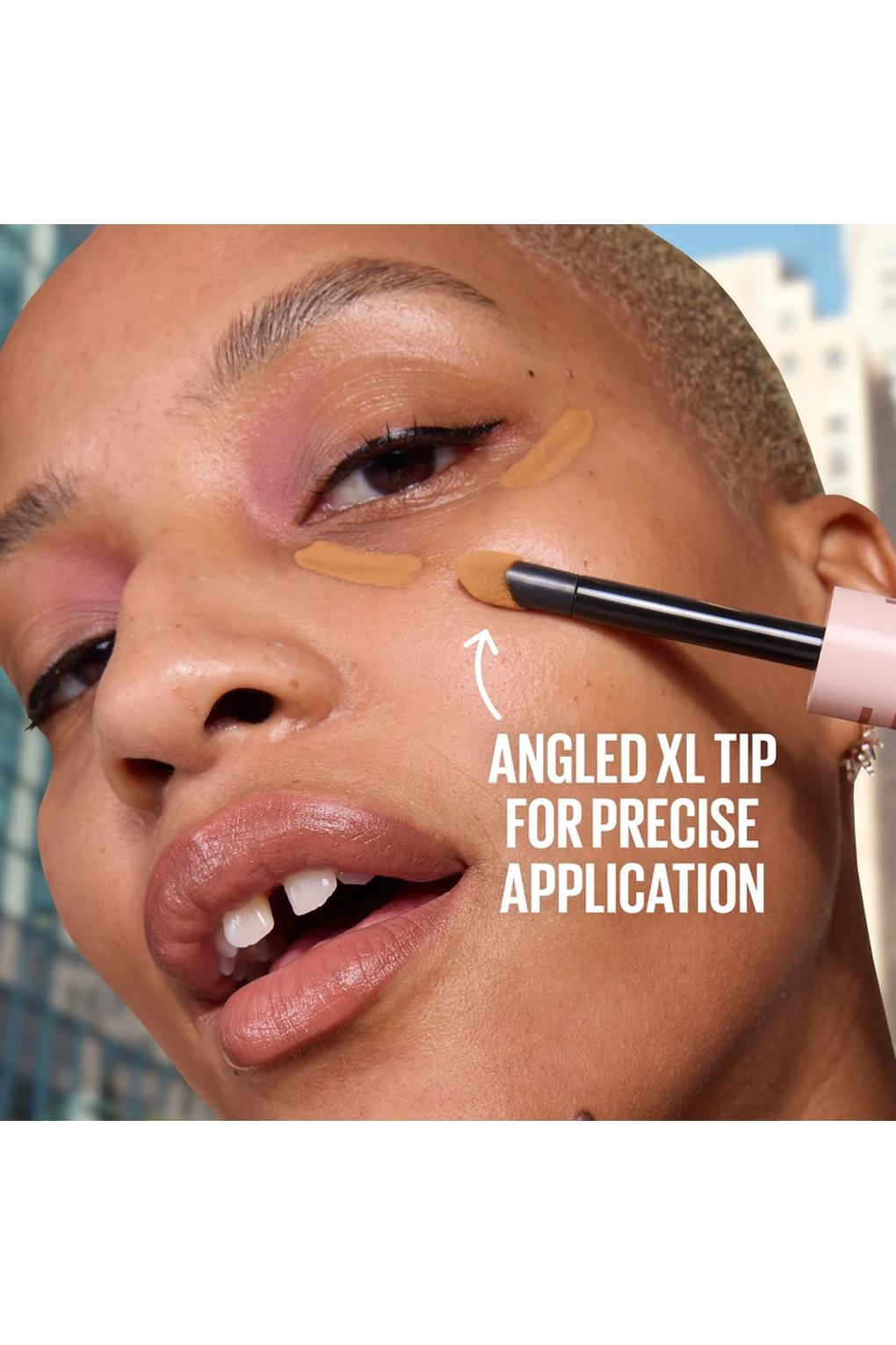 Консилер Maybelline New York Lifter Full Coverage Serum Concealer 30, 11 мл. Фото 6.