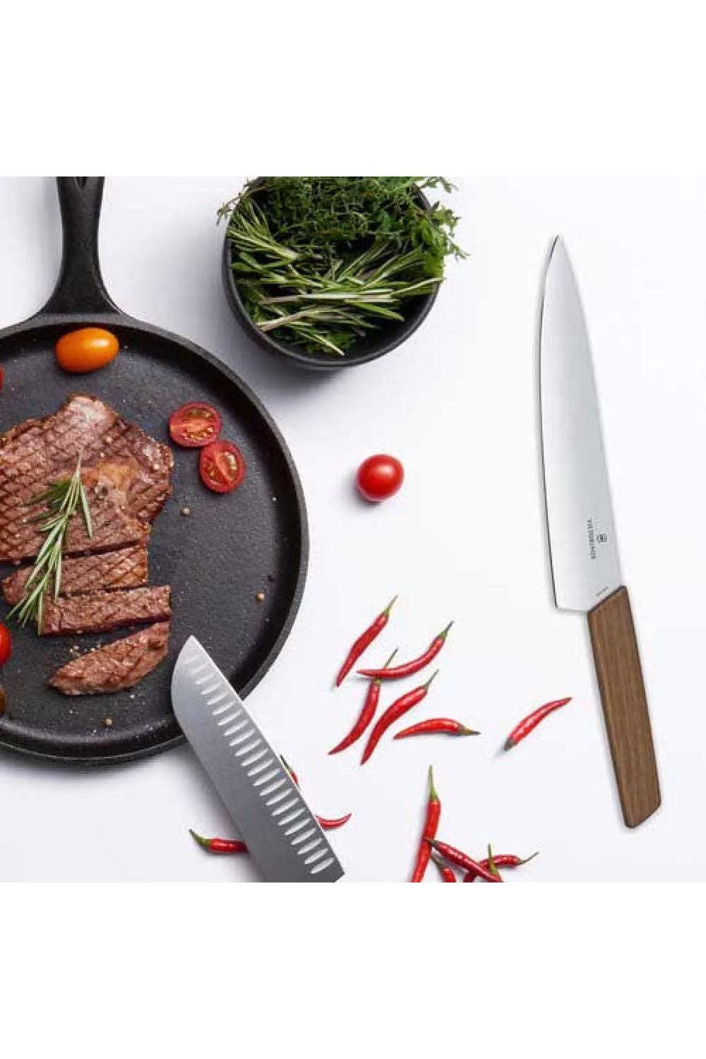 Нож для разделки мяса Victorinox Swiss Modern Carving Walnut Wood 20 см. Фото 4.