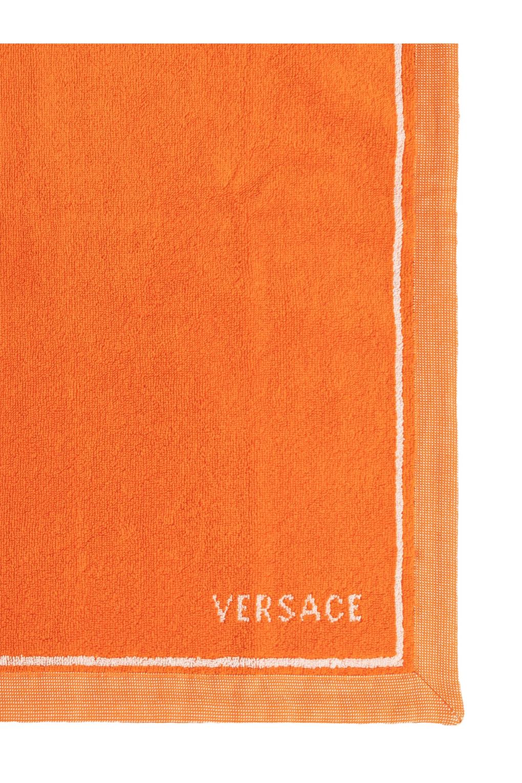 Полотенце с логотипом Versace. Фото 2.