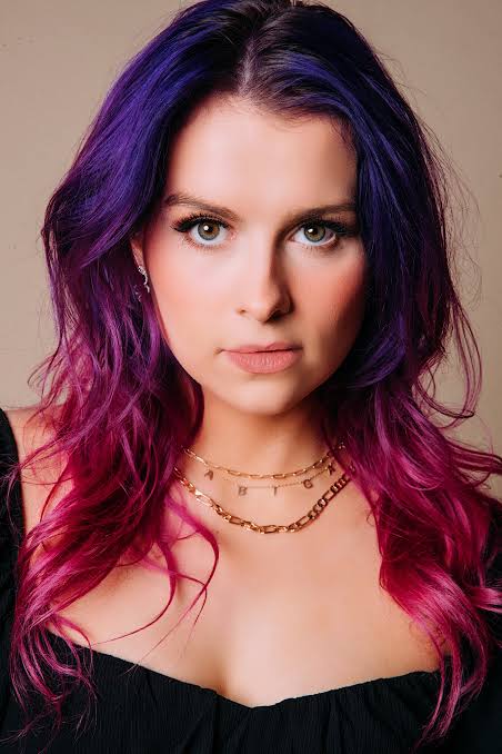 Abigail Barlow — PianoKafe.com