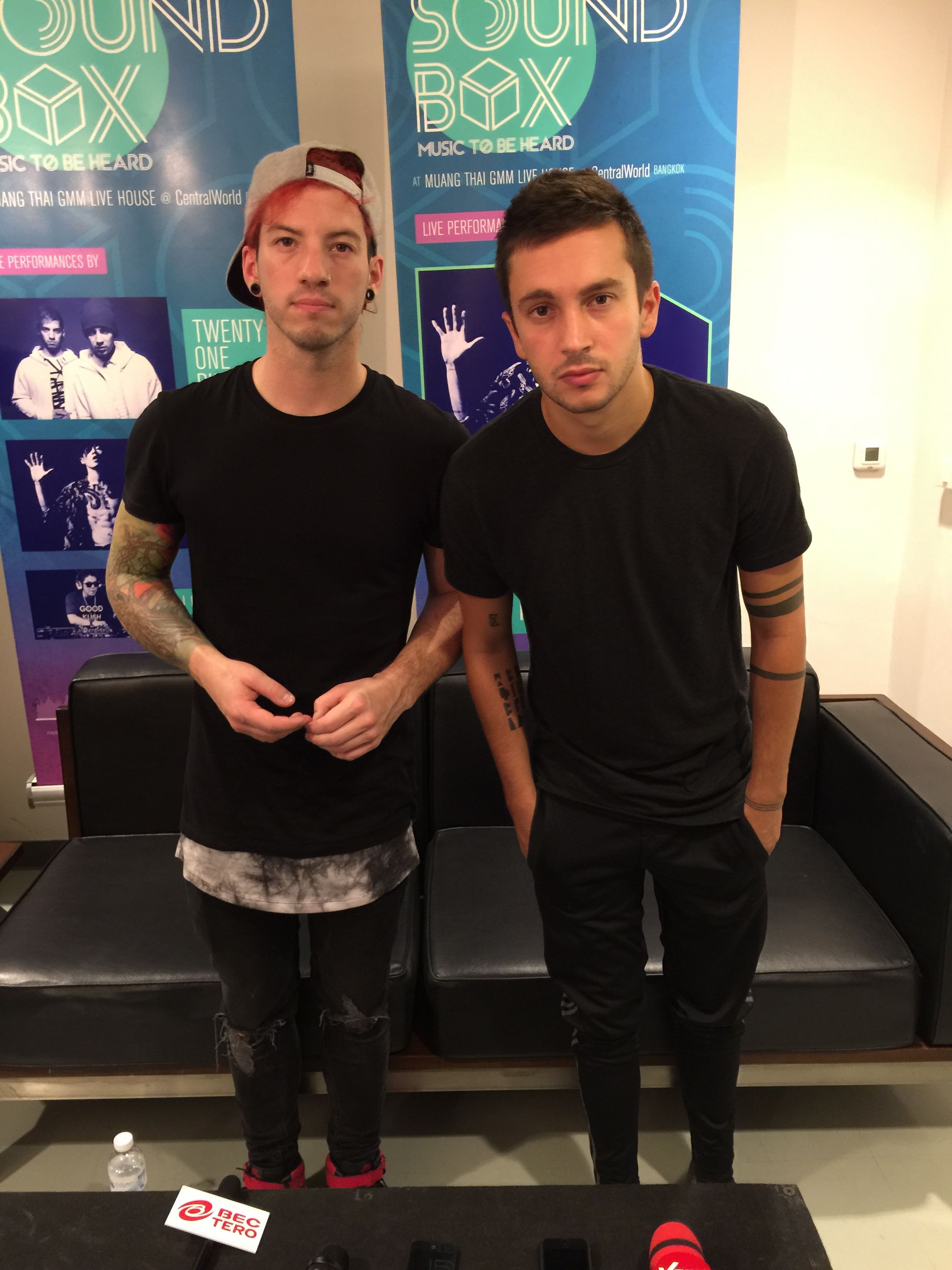 Twenty one pilots — PianoKafe.com