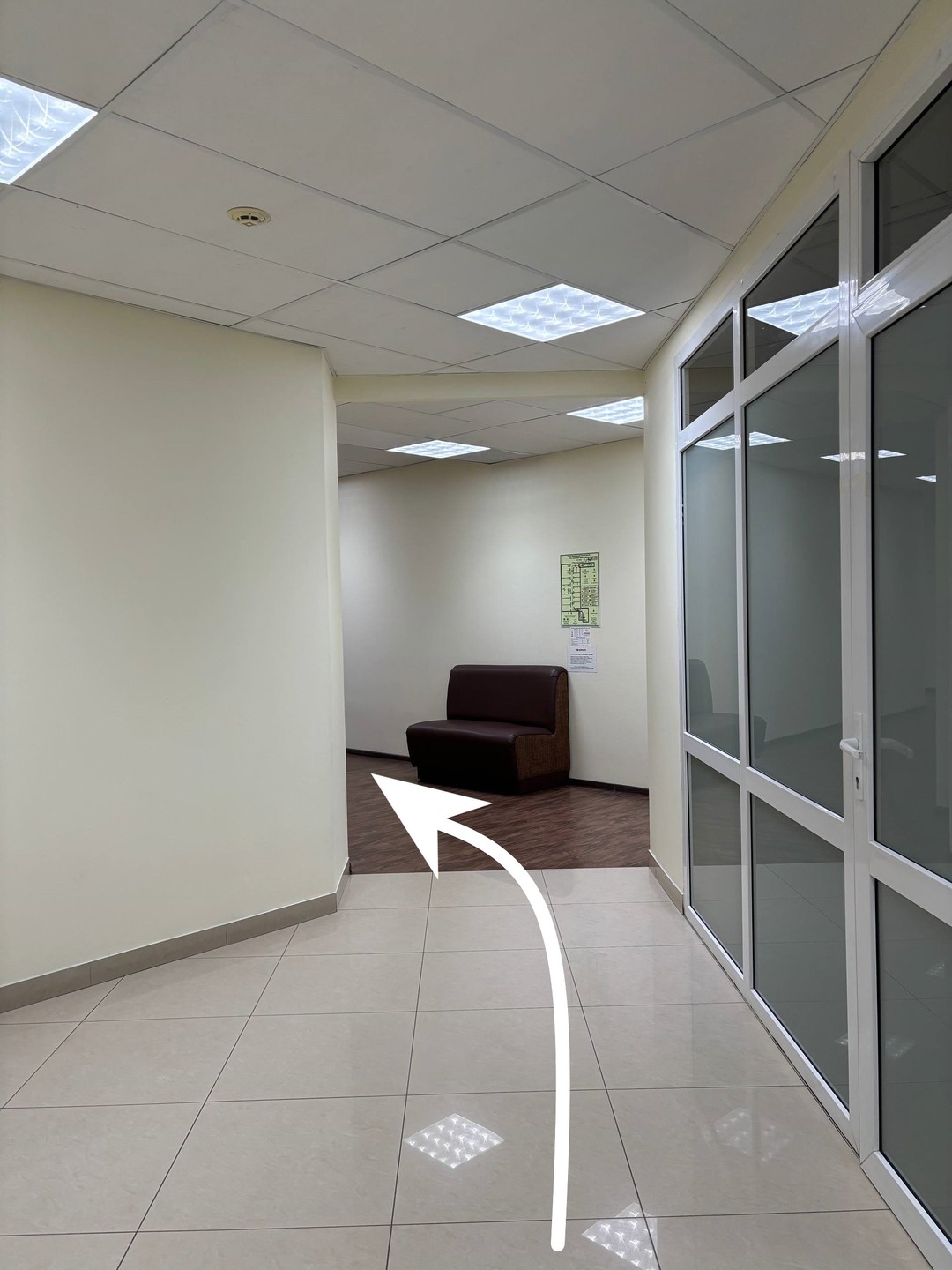 06.Прямо по коридору