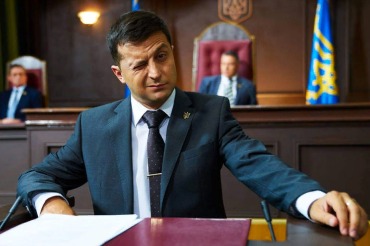 На что спорим? На Украине теперь Зеленский. Нам, видимо, нужен свой Шнур
