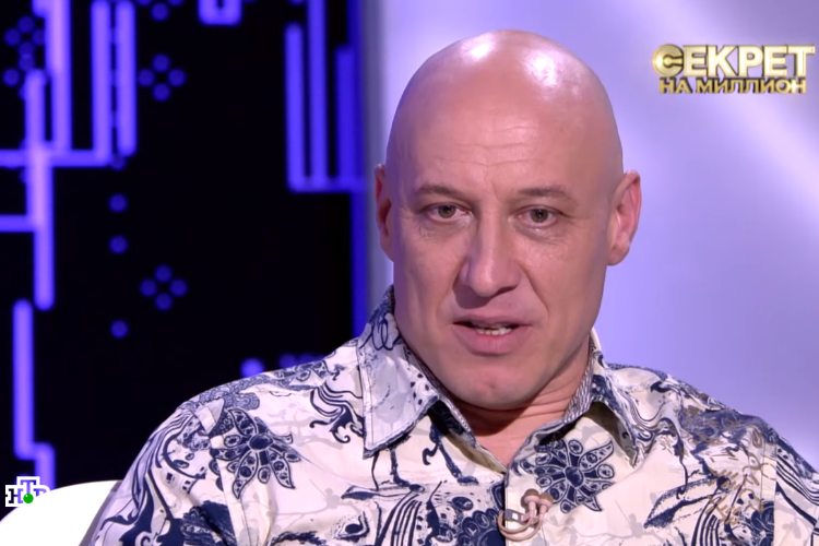 Денис Майданов сжег свою глубокую давнюю тайну