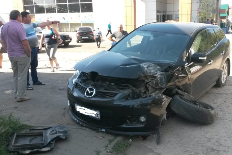 Стали известны подробности ДТП на улице Комарова