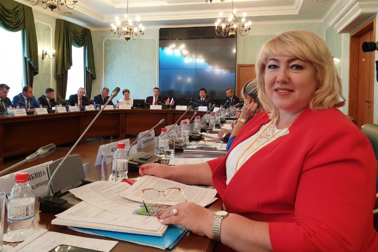 Ольга Болякина поговорила о туризме на питерском форуме
