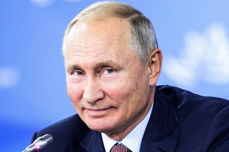Более половины россиян хотят видеть Владимира Путина следующим президентом России