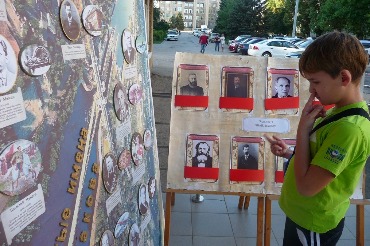 Помогли городовому отыскать ключи