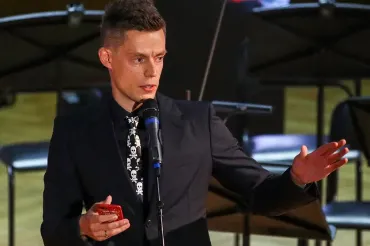 Юрий Дудь - о полицейском произволе и фальсификациях на выборах