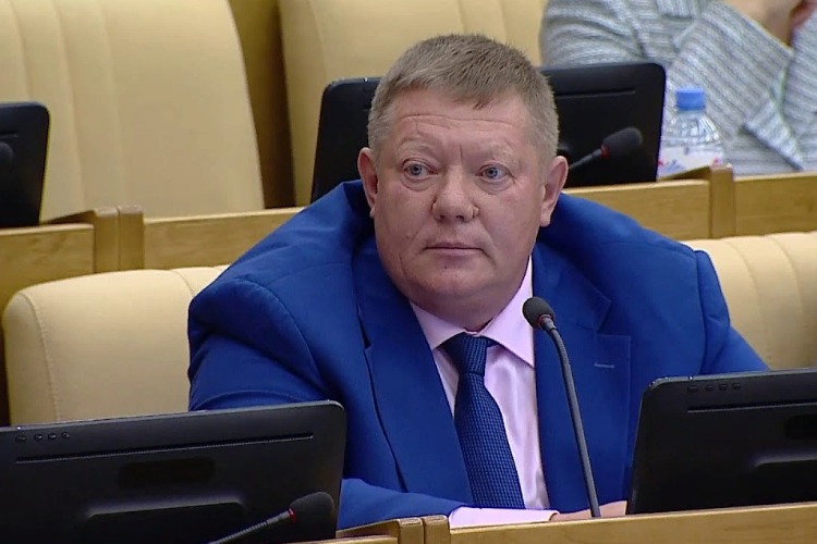 Депутат Николай Панков: Власти Балакова из последних сил убирают мусор за того, кто это должен делать