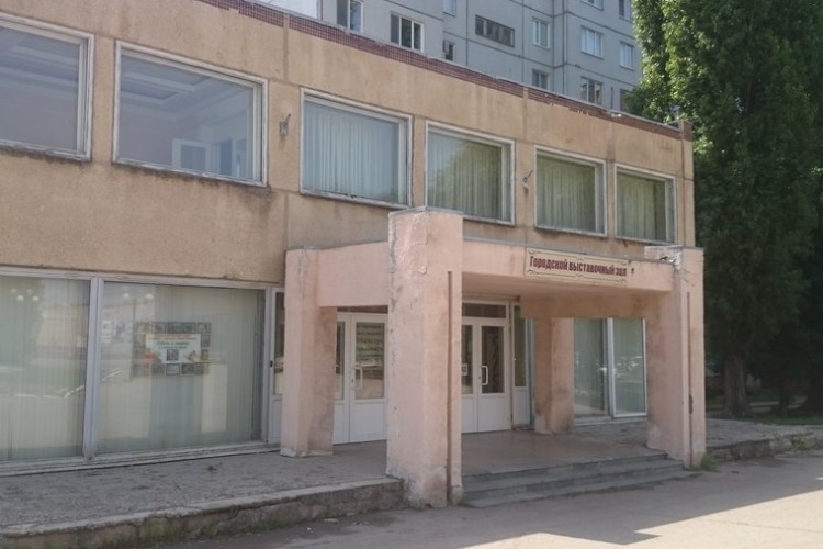 В выставочном зале представляют лучшие работы балаковских художников