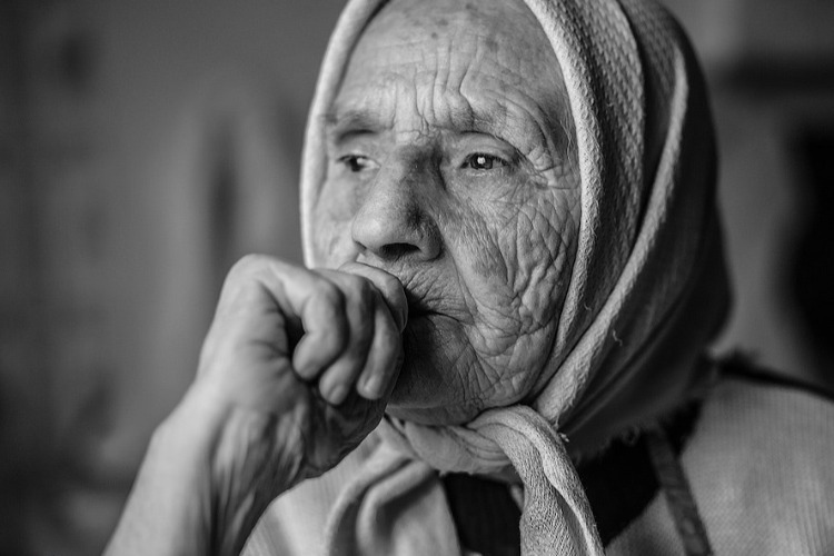 Сельчанин получил срок за ограбление знакомой 90-летней бабушки
