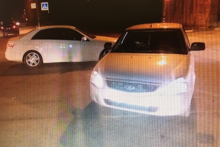 Лада столкнулась с Mercedes-Benz. Сводка ГИБДД Балакова