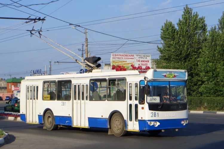 Потерпите 5 часов или более. Троллейбусное движение в Балакове приостановлено
