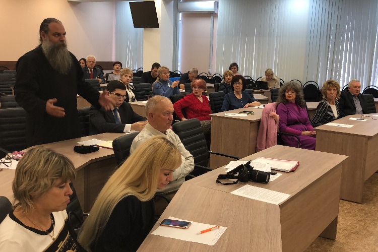 Проблемы детской медицины. Специалист для детей-инвалидов - за счет родителей?