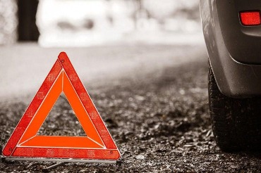 Сразу четыре легковушки попали в завал на выезде из Балакова