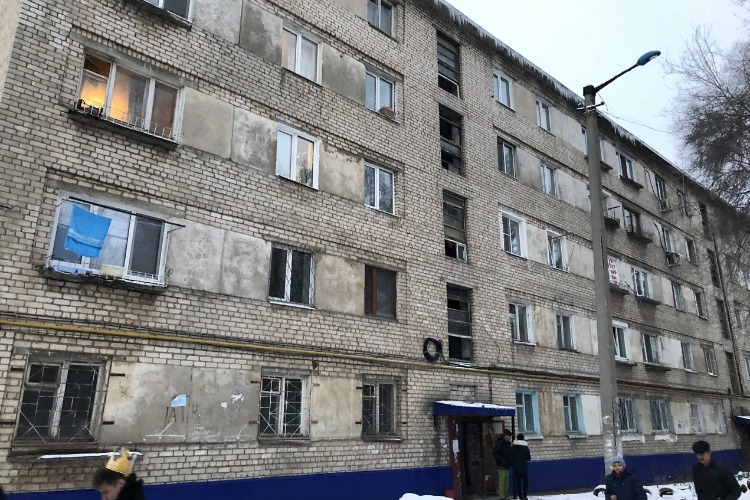 Когда и “веселому“ дому не до веселья. Как Вам встретить новый год в холодных квартирах?