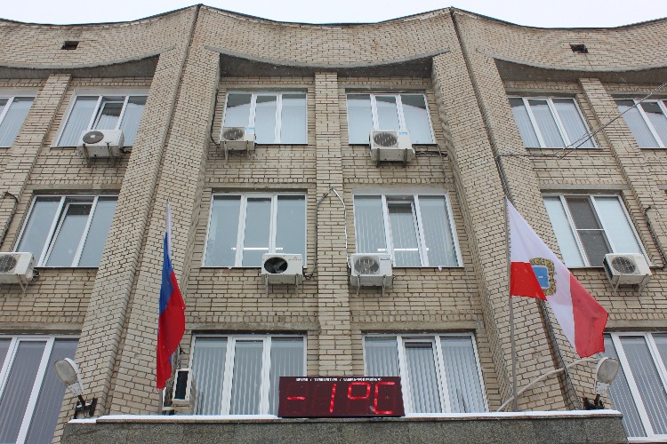 Надежду Познякову не впустили в администрацию БМР