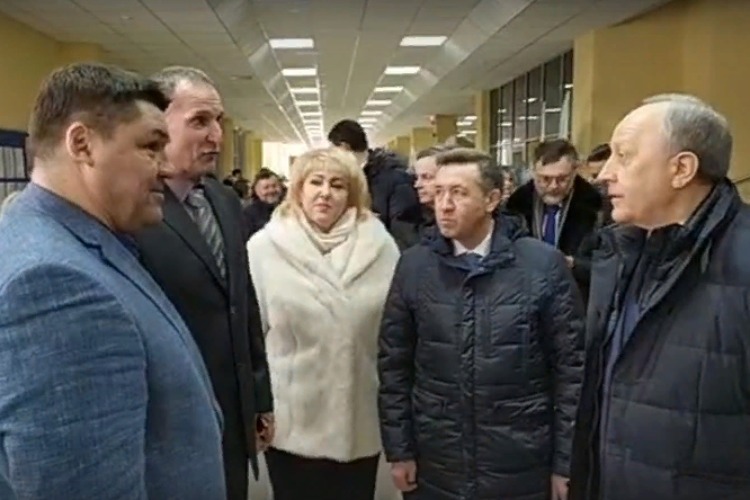 Губернатор Валерий Радаев в гостях у Андрея Коваленко. Прямая трансляция Sutynews.ru