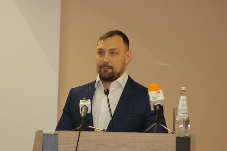 Глава ОПы отчитался о работе и тайной комнате