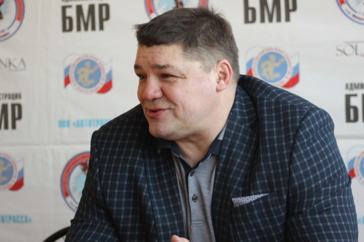 Балаково готовится к Золотой шайбе и визиту Олимпийского чемпиона Коваленко