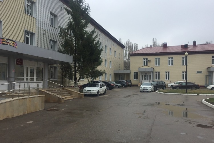 В Балакове ребенок госпитализирован с подозрением на внебольничную пневмонию. Анализы на коронавирус уже отправлены