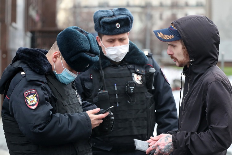 Погуляли и хватит. В Саратовской области снова закрутили гайки самоизоляции