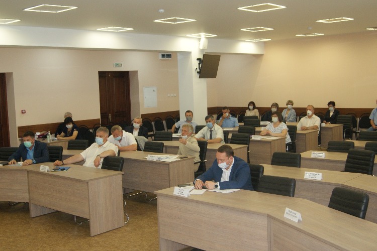 Депутаты одобрили компенсационные выплаты для неработающих муниципалов