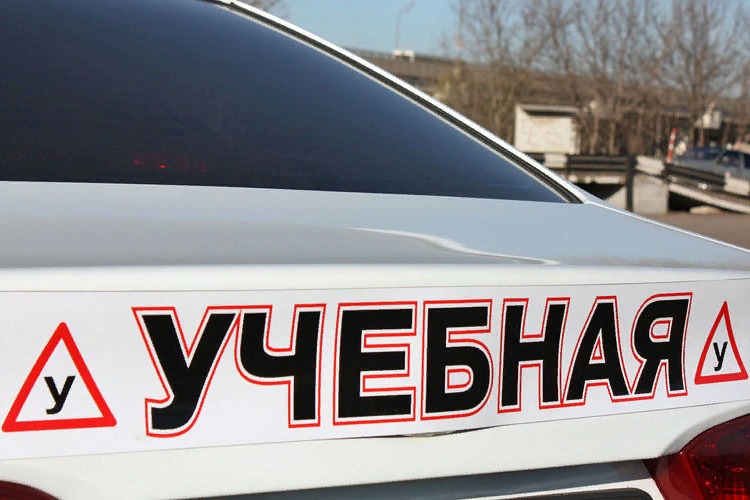 Кому нужна достойная работа?