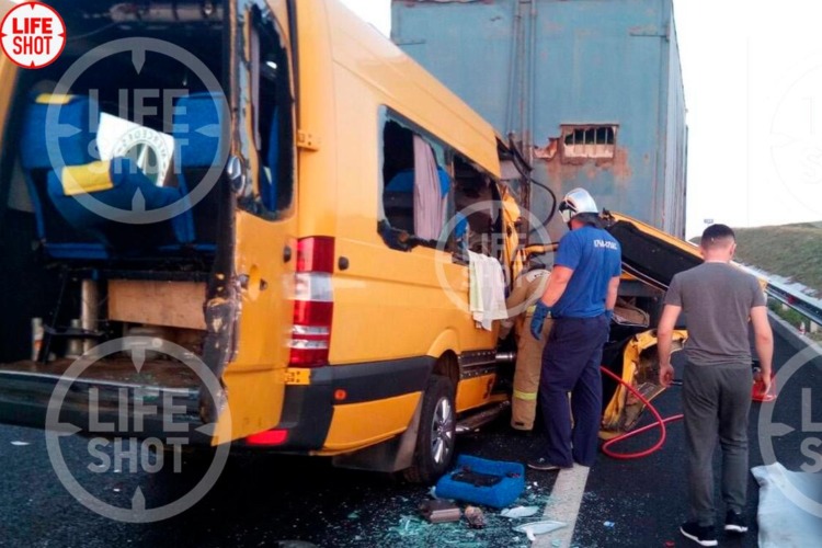 Что случилось этой ночью. ДТП с пассажирским автобусом в Крыму унесло 8 жизней