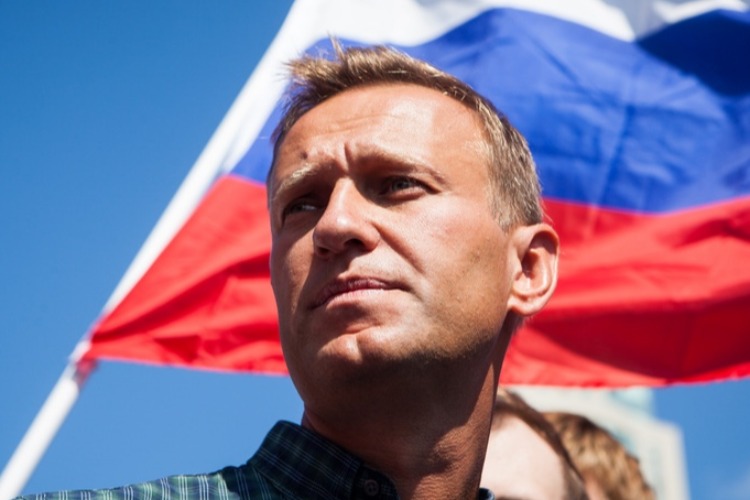 Что случилось этой ночью. Навальный вернётся на родину