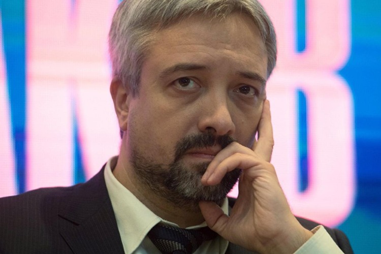 За ксиву помощника депутата госдумы Е.Примакова требовал 177 тысяч рублей