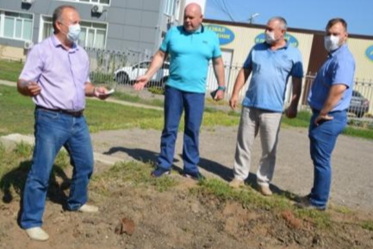 Общественная палата БМР провела очередной рейд по дорогам Балакова