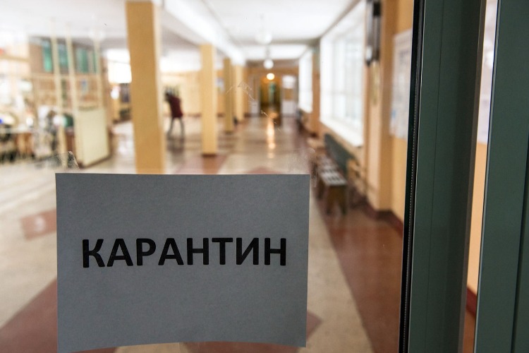 В Балакове 3 класса и одна группа детского сада находится на карантине по коронавирусу