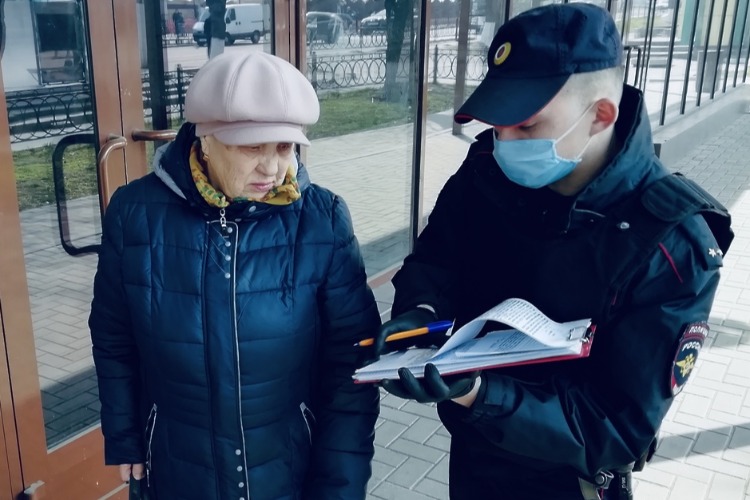 Предупреждения закончились. В Балакове поголовно штрафуют “безмасочников“