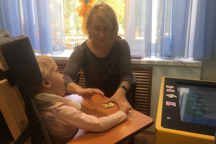 Центр семья в День ДЦП провел занятие с особенными детьми