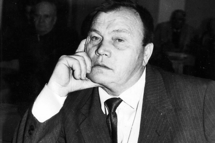 Человек-совесть, человек-трибун. Памяти Анатолия Калашникова