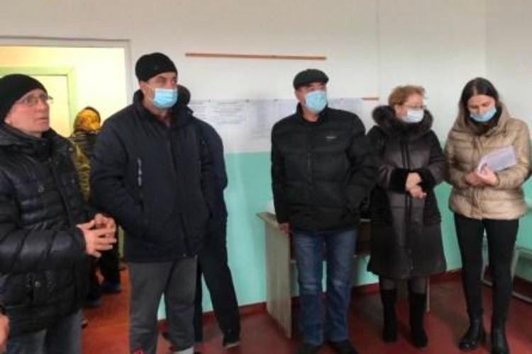 Почему проведенный газ не торопиться к сельчанам. Александр Соловьев побывал в Новоуспенке