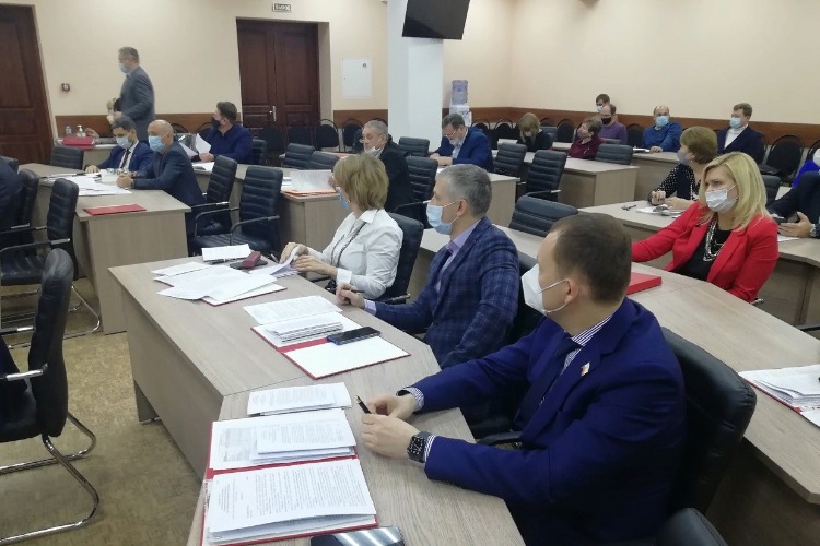 Чтобы хорошо жить, Балакову нужен еще один бюджет